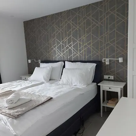 Luxury Design Apartment